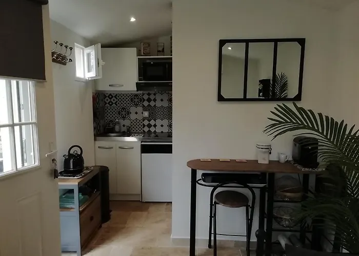 Route De Gougues * Saint-Caprais-de-Bordeaux