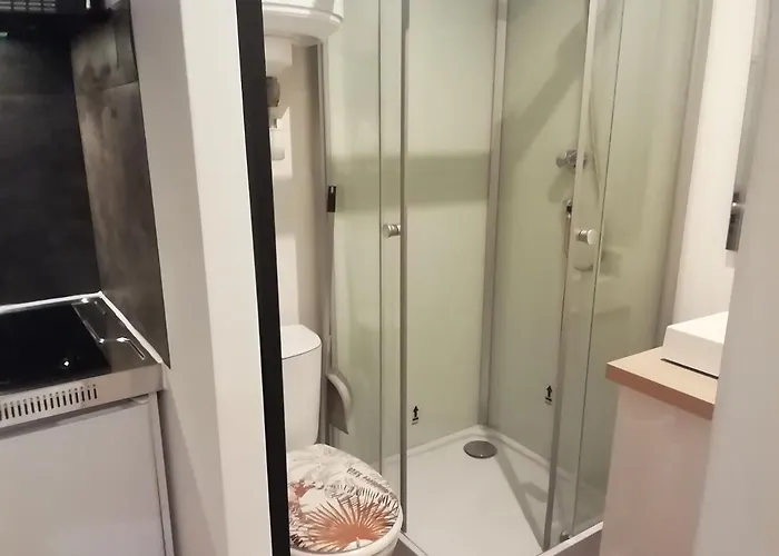 Route De Gougues Saint-Caprais-de-Bordeaux